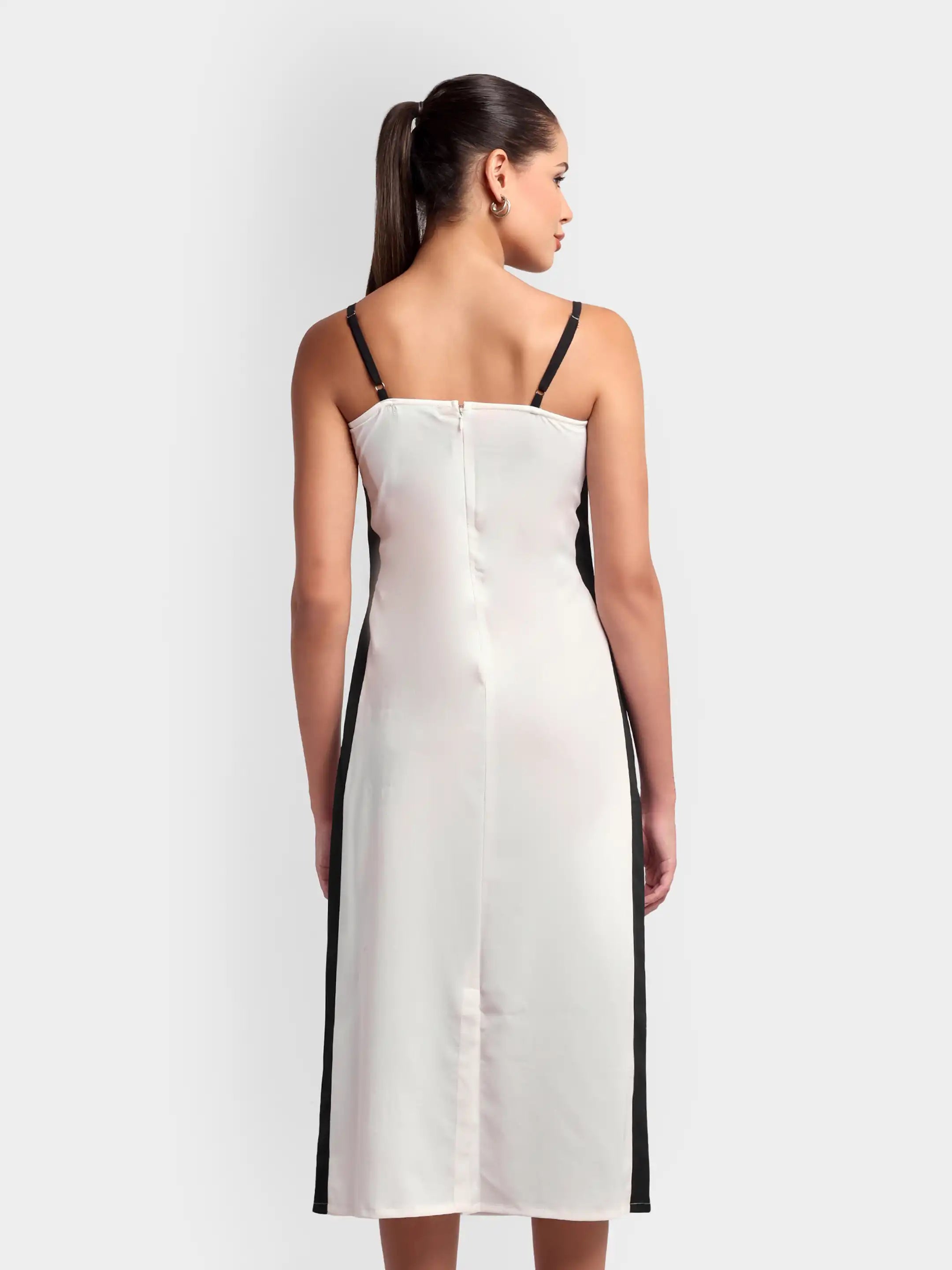 Contour Line Bodycon Dress - White