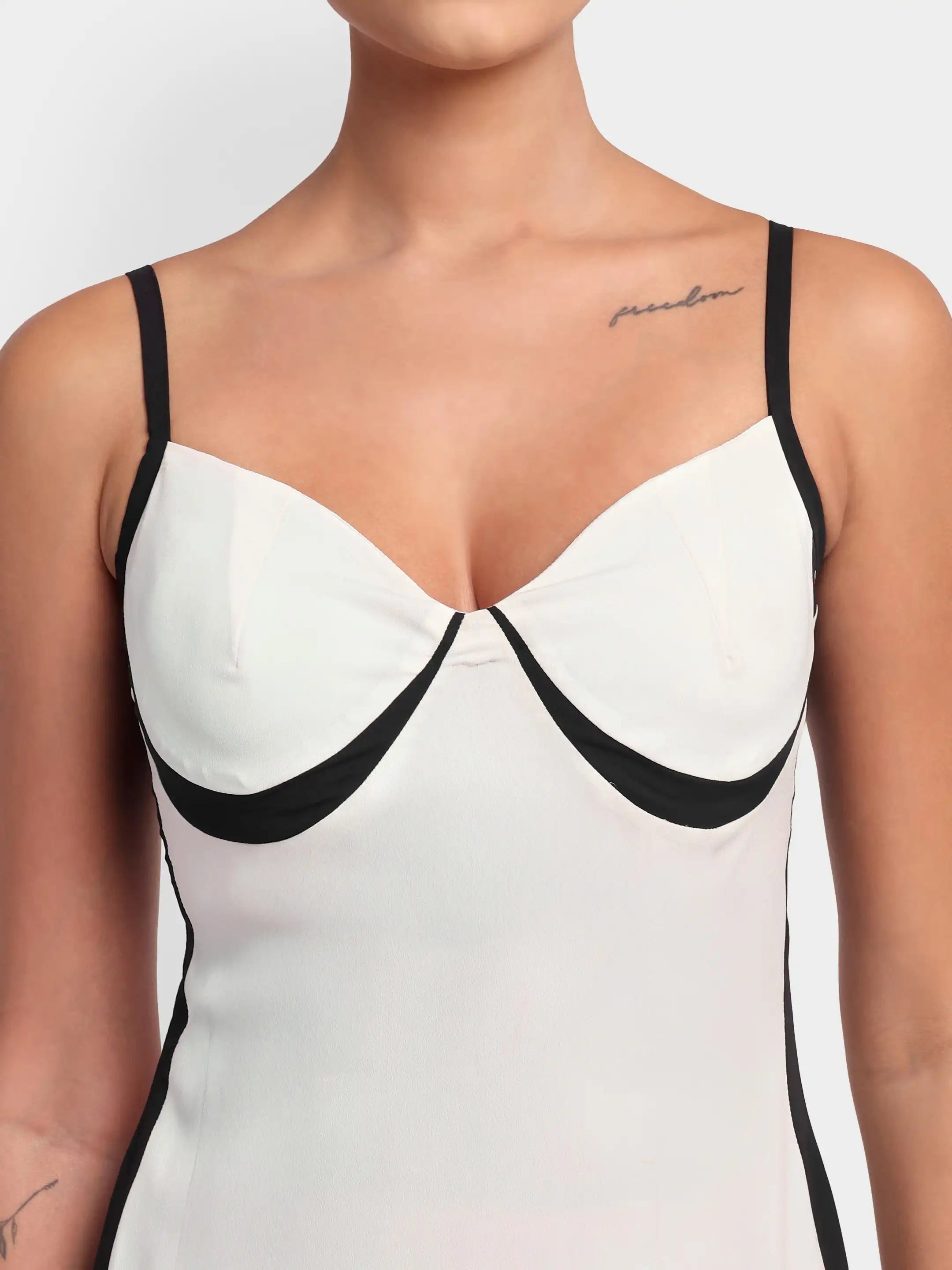 Contour Line Bodycon Dress - White