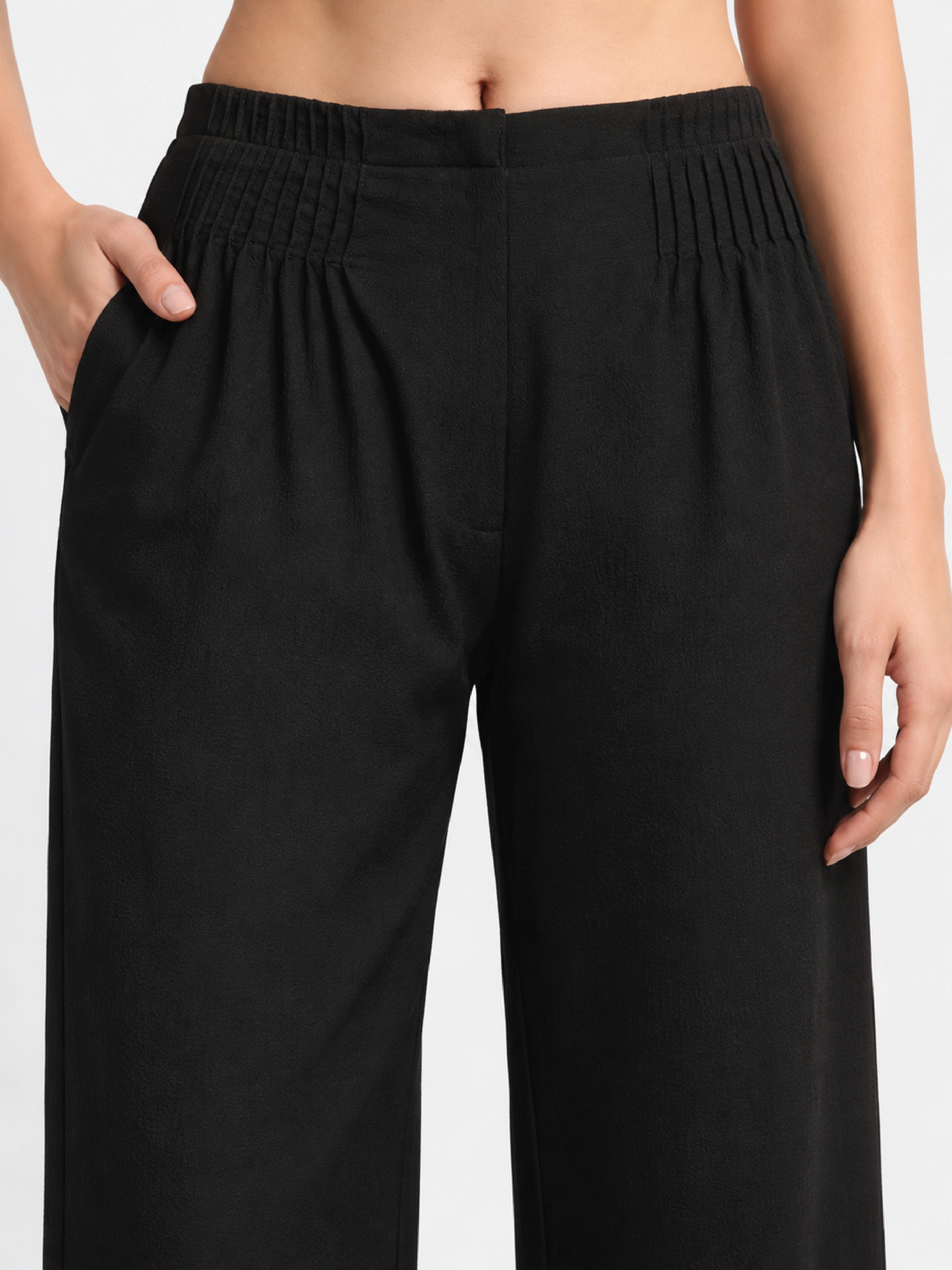 Bubble-Weave Tailored Pants - Black