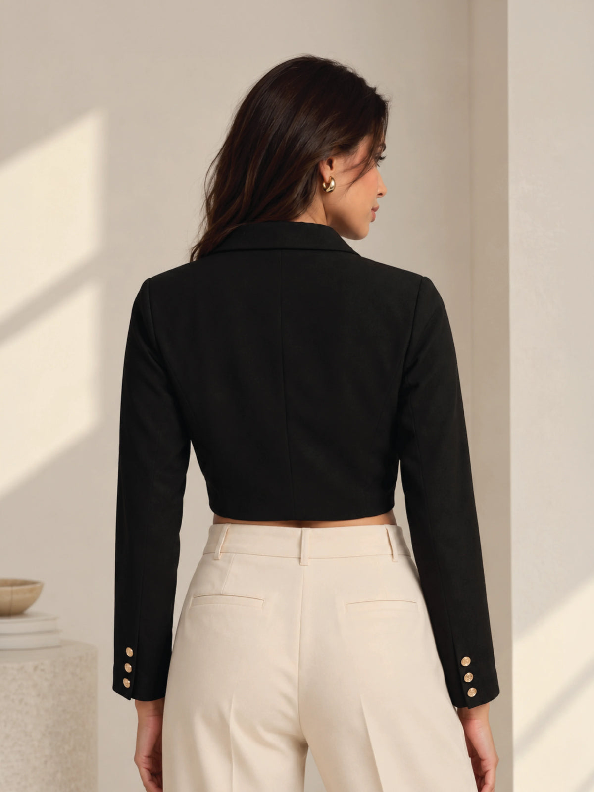 Detailed Crop Blazer - Black